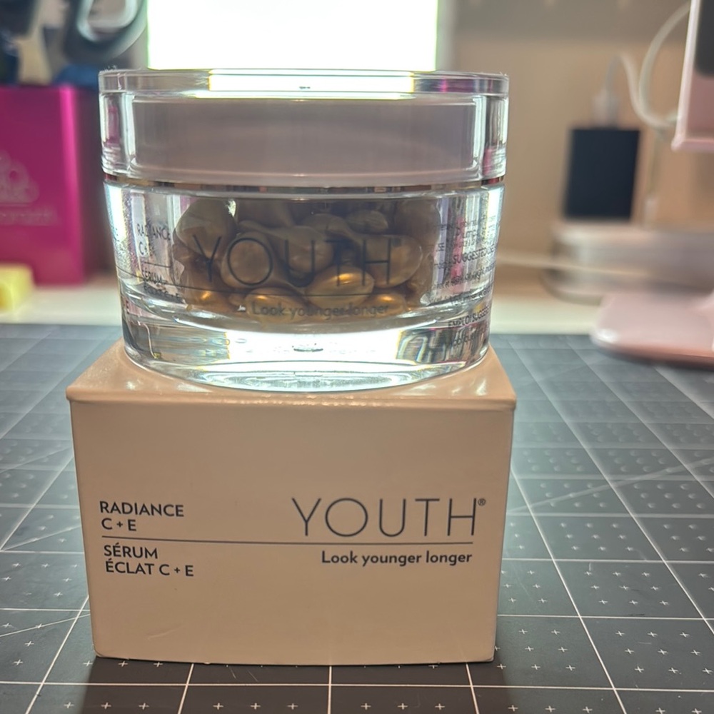 Youth Radiance C+E Serum-by Shaklee
